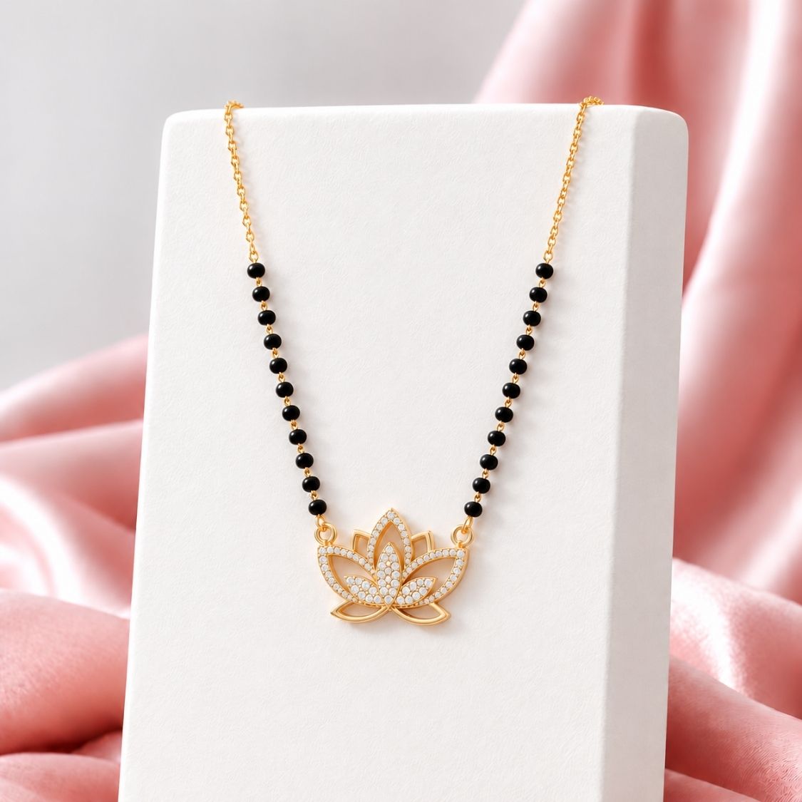 Neelkamal Lotus Mangalsutra - photo 4