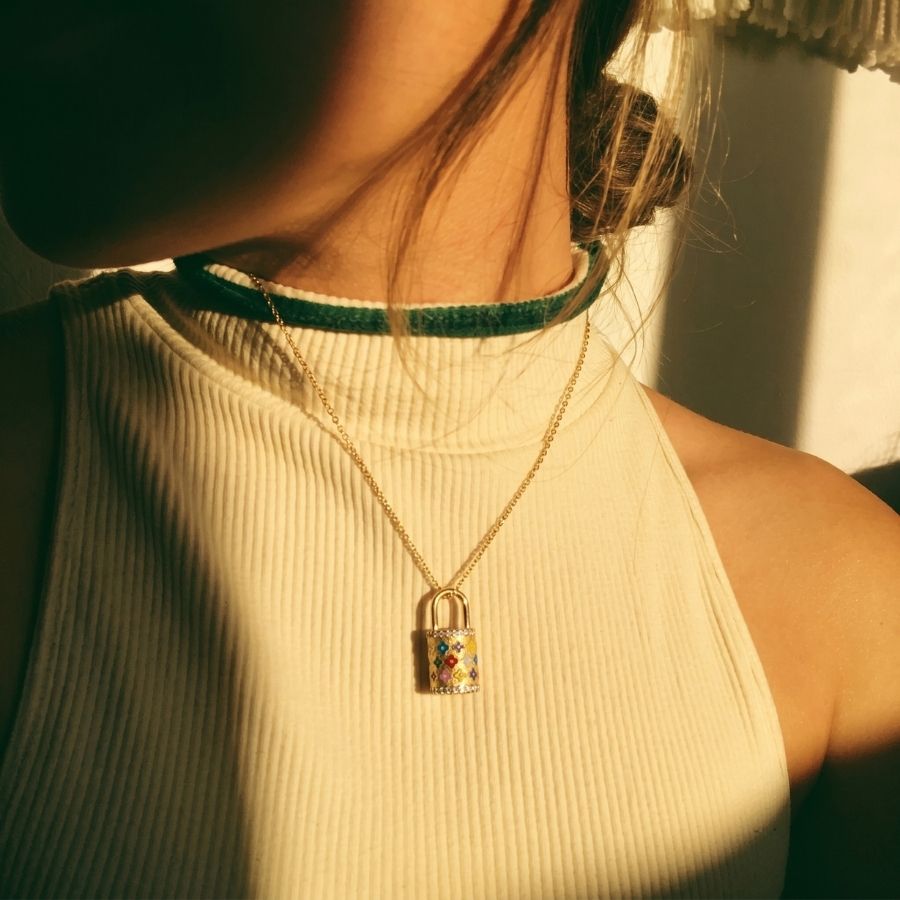 Multicolour Flower Lock Pendant Necklace — photo 1