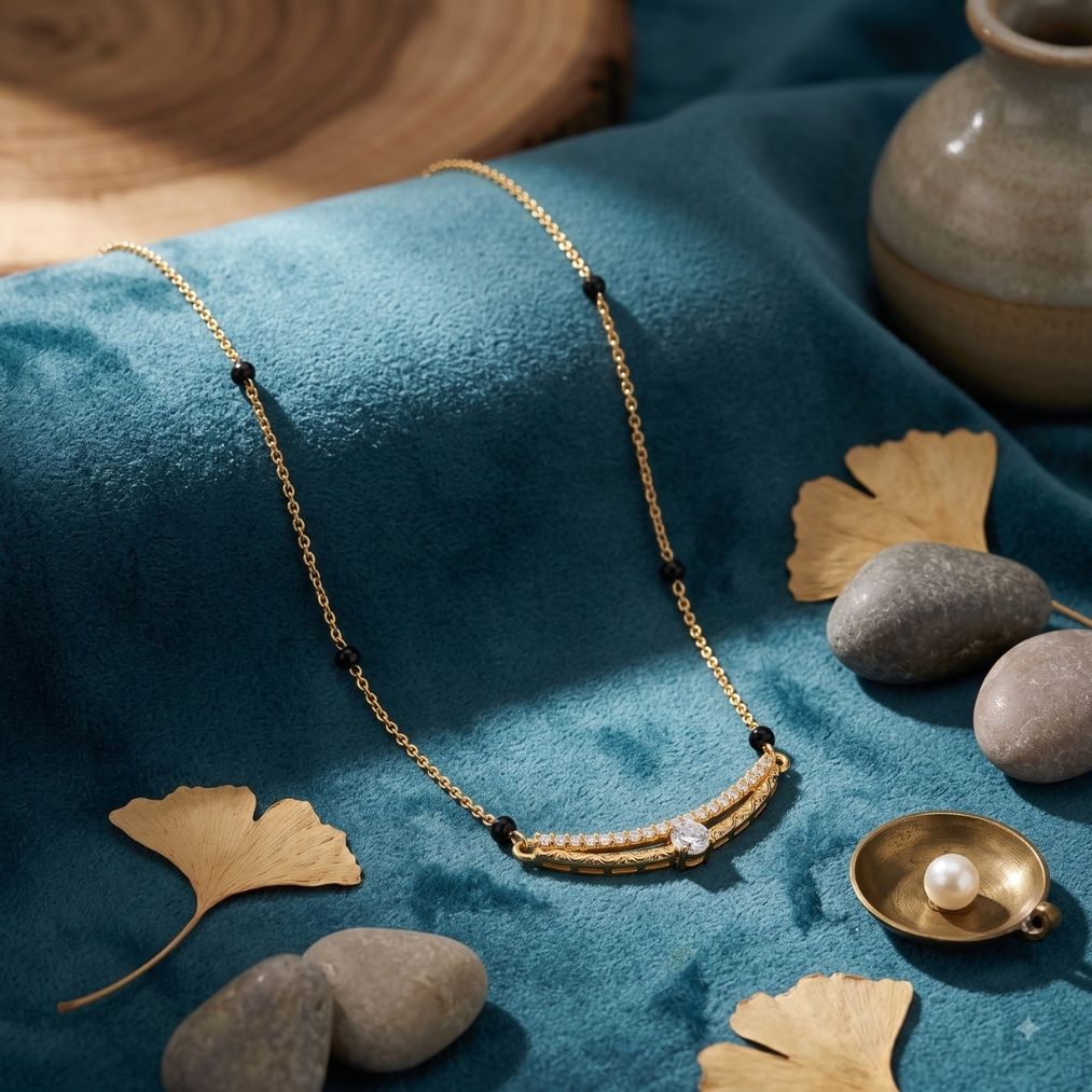 Chandrika Crescent Mangalsutra — photo 3