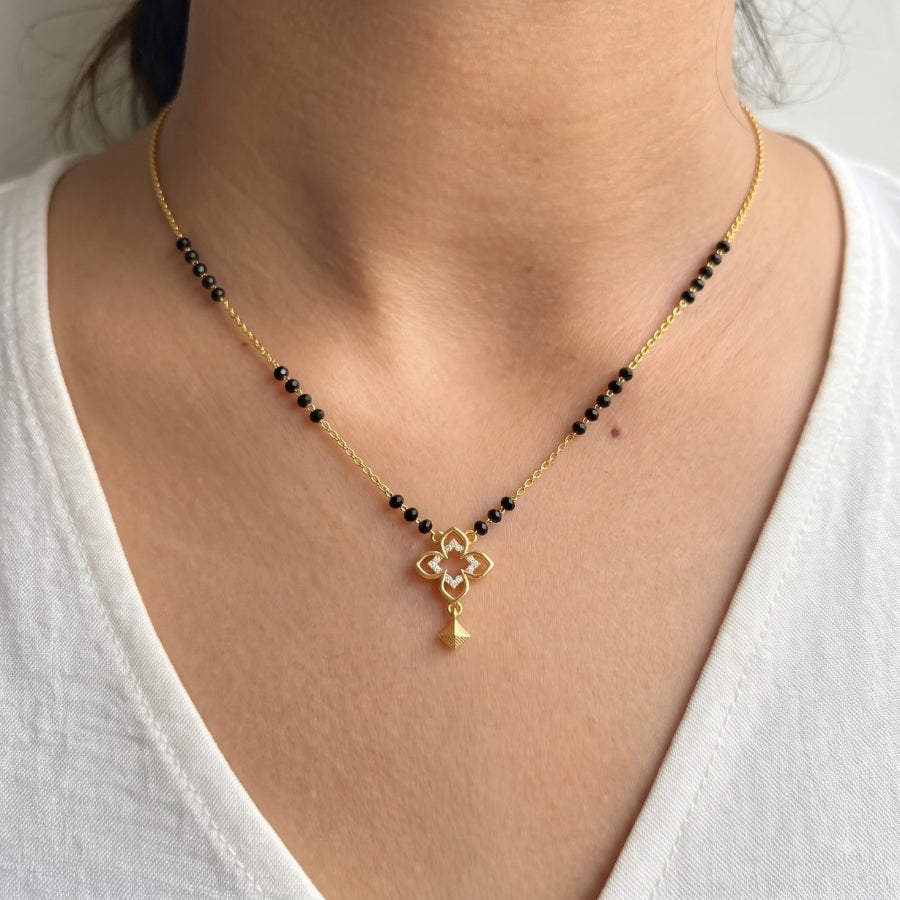 Kamalini Chaar Patti Mangalsutra - photo 4