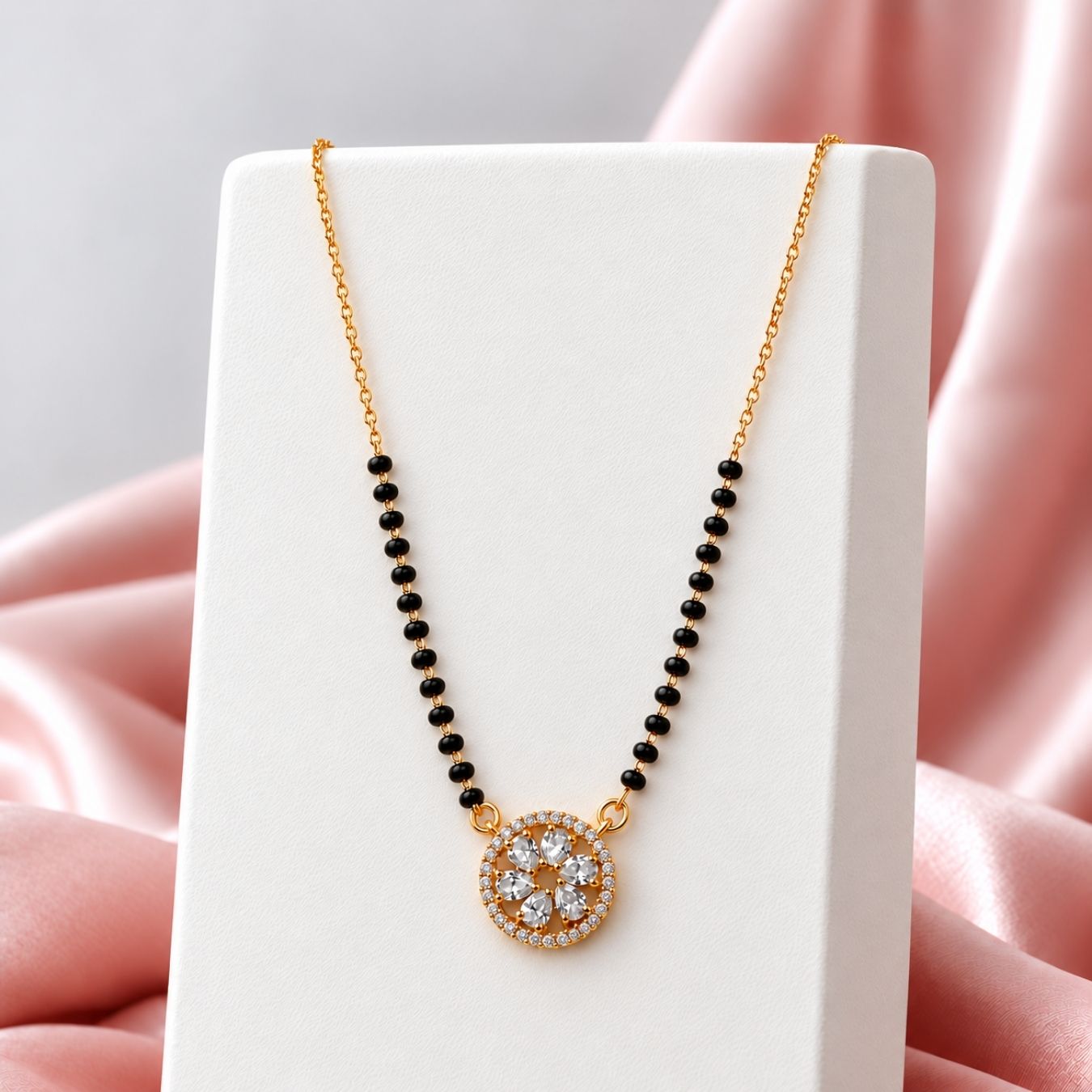 Kumud Halo Disc Mangalsutra - photo 4